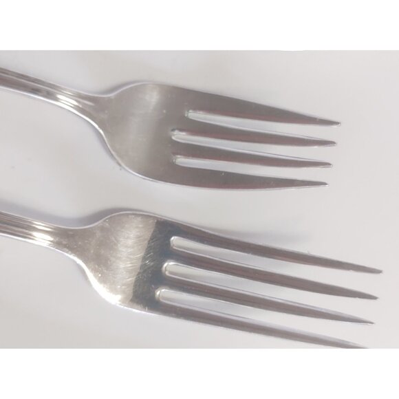 Vintage WM Rogers & Son Silver Plated Cutlery Set - Picture 13 of 14